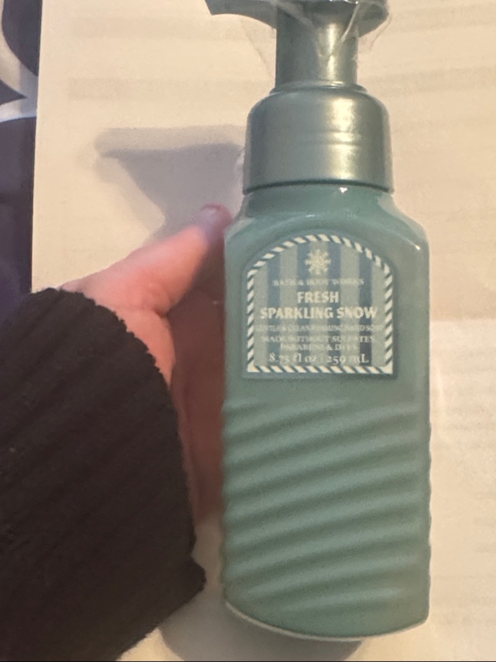 Bath & Body Works Fresh Sparkling Snow Foaming Hand Soap -‎ Teal & Silver